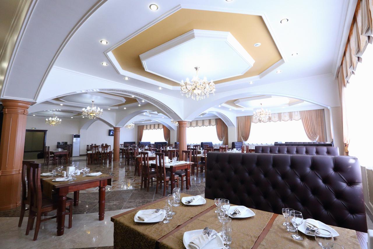 Hotel Bahetle Ekibastuz Esterno foto