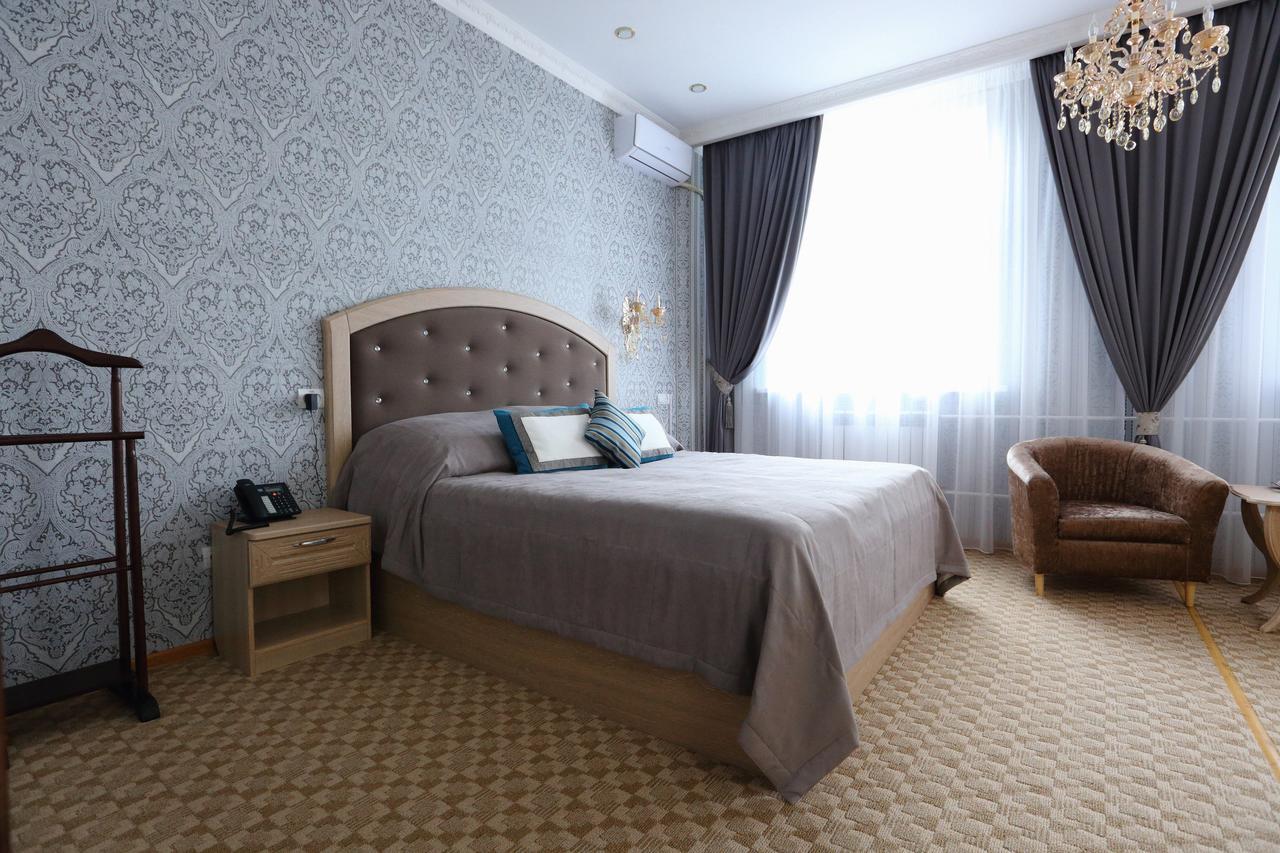 Hotel Bahetle Ekibastuz Esterno foto